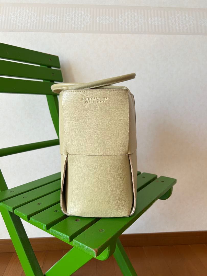 本革　ボッテガヴェネタ　トートバッグ　並行輸入品
