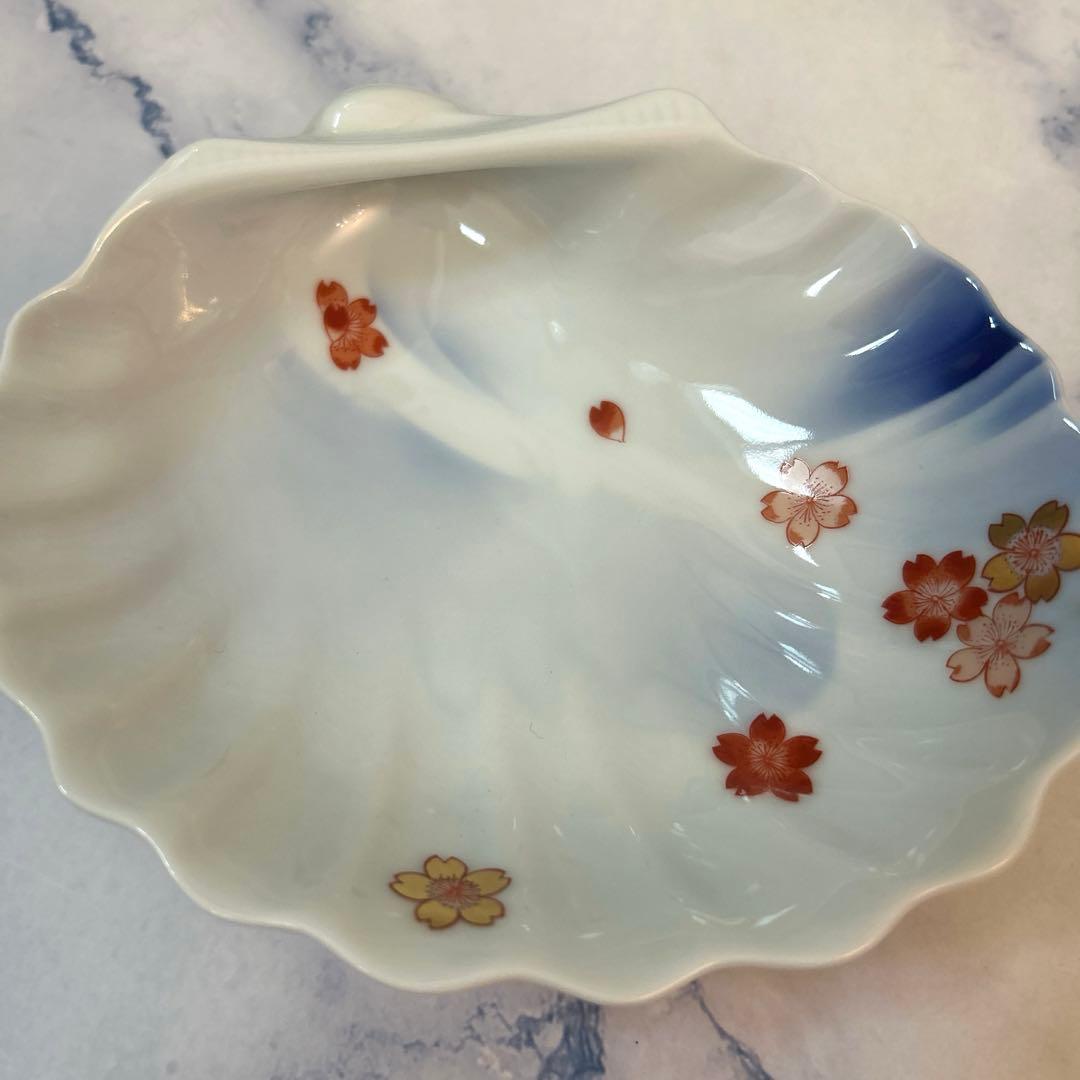 宮内庁御用達　老舗 深川製磁　百年庵　貝デザイン　金彩桜花お皿二枚　新品未使用品
