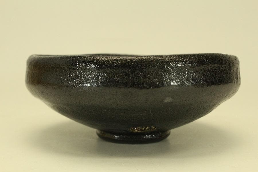 茶道具 大野九行 造 黒楽平茶碗 共箱 美品(ZE939)