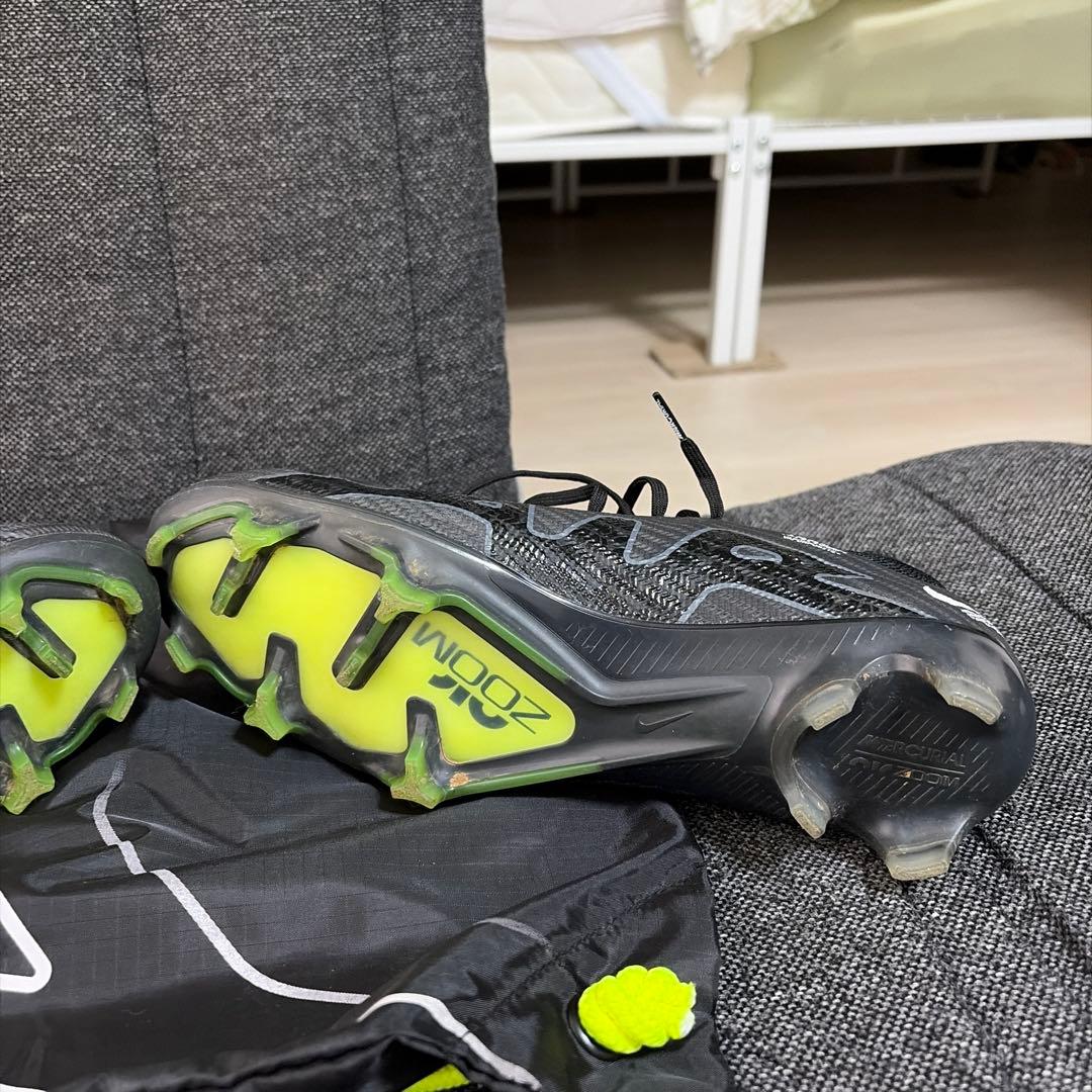 サッカースパイク　Air zoom マーキュリーアル ヴェイパー