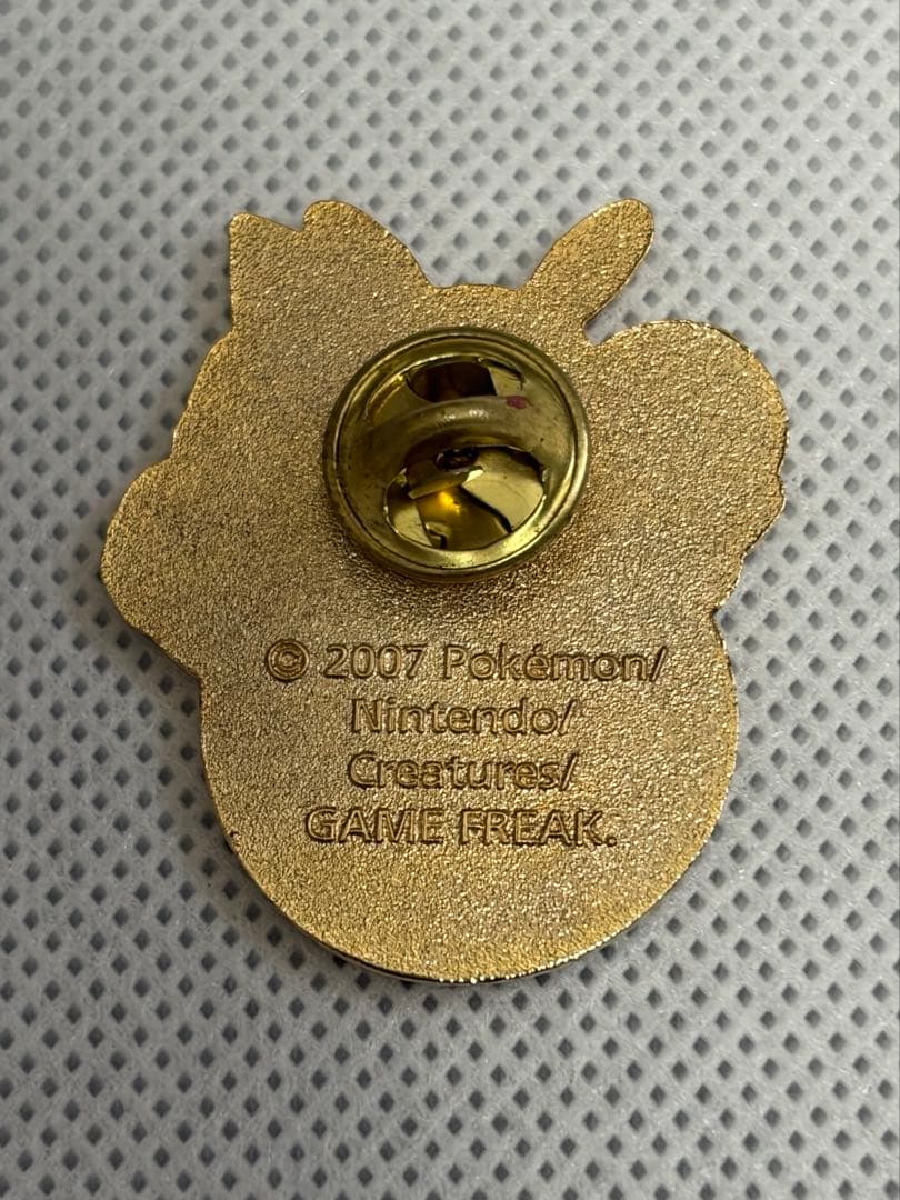 ポケモンセンター トウキョー　ロゴピンズ　ピカチュウ