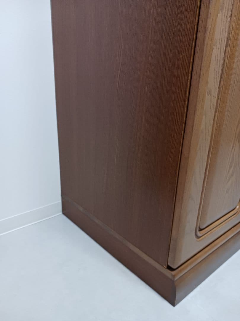【美品】3ドア木製タンス ブラウン