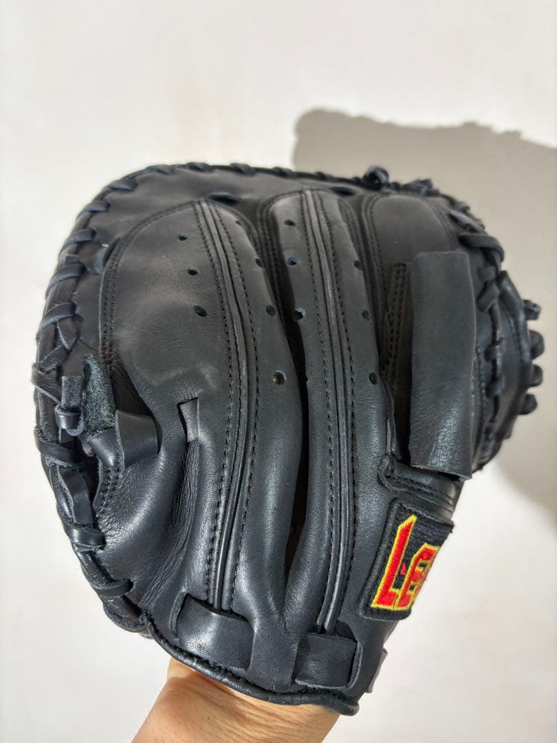LEAG STAR 黒 キャッチャーミット　グローブ