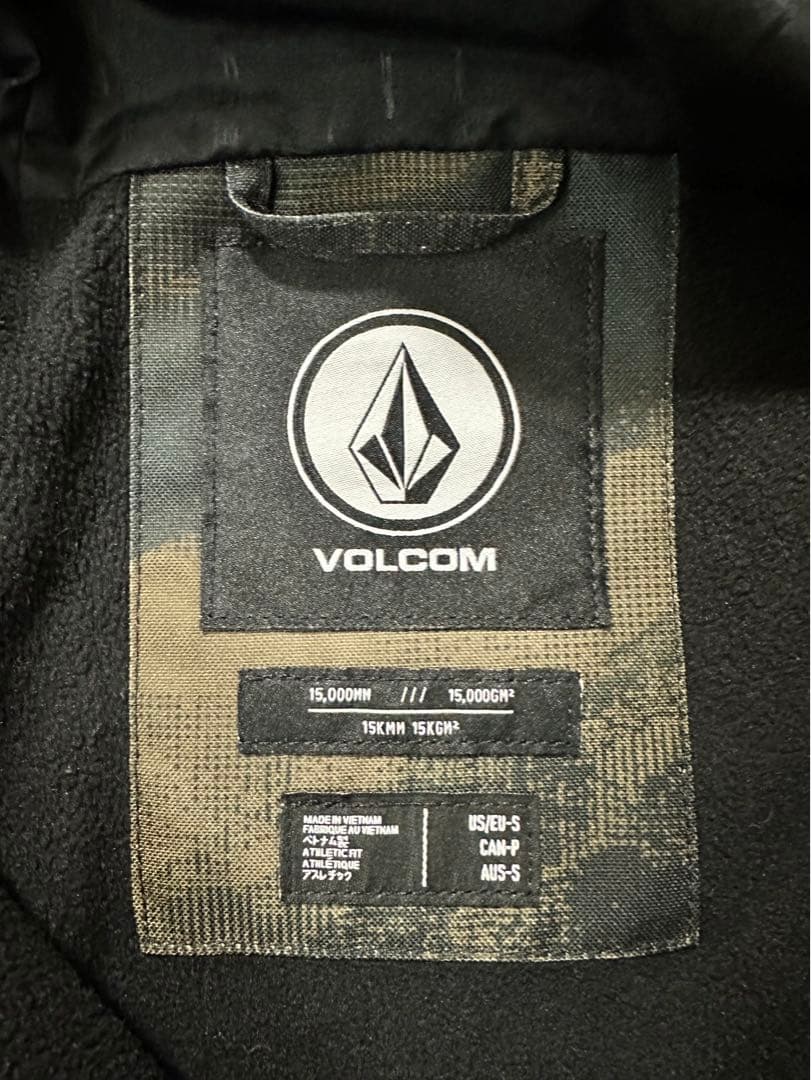VOLCOM（ボルコム）カモフラ柄ジャケット Sサイズ