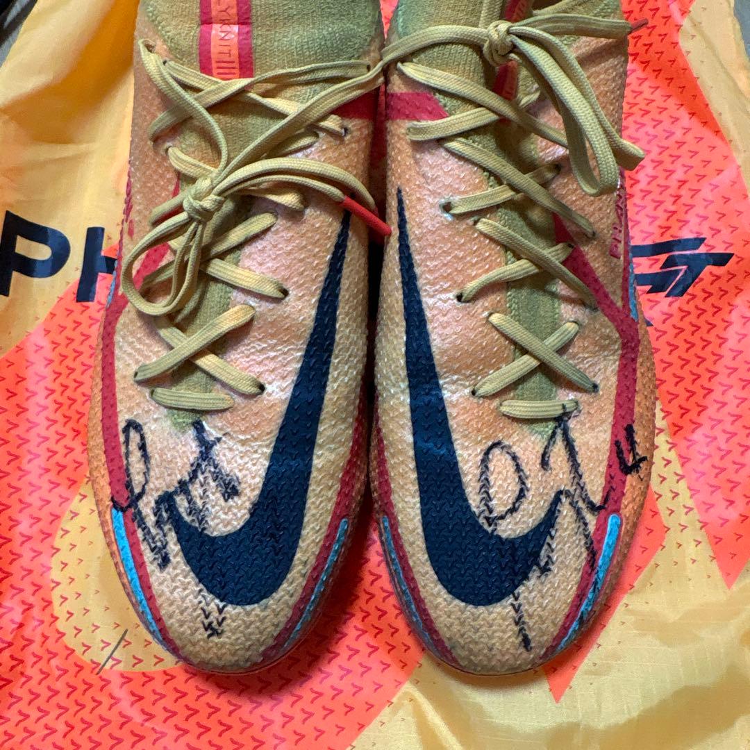 Nike サッカーシューズ サイン入り