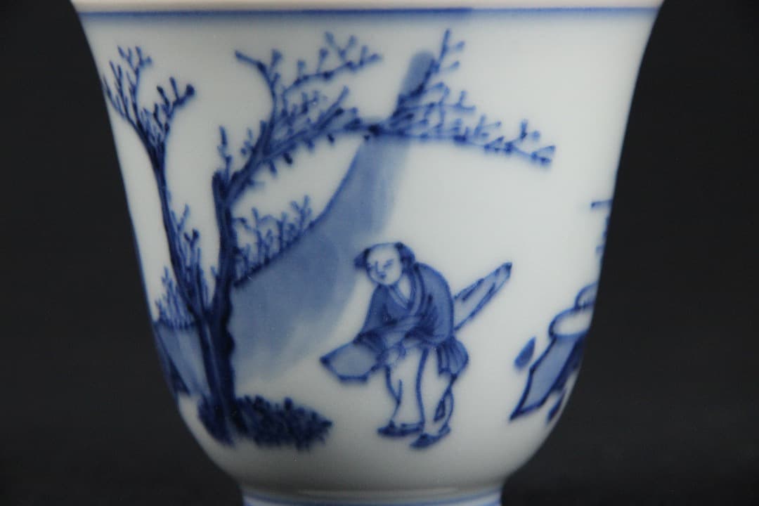 中国美術　青花人物図　杯　盃　成化年製款　景徳鎮　清代　古陶磁器 ES19-12