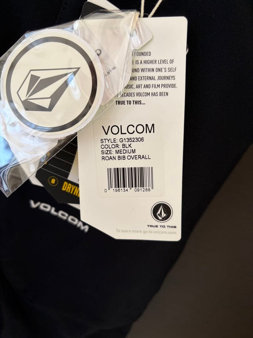 ★新品★ 22-23 VOLCOM ビブパンツ　Mサイズ　ブラック