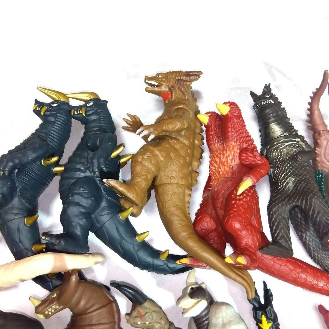 ウルトラヒーローシリーズ　ウルトラ怪獣　ソフビ　17体セット　まとめ売り