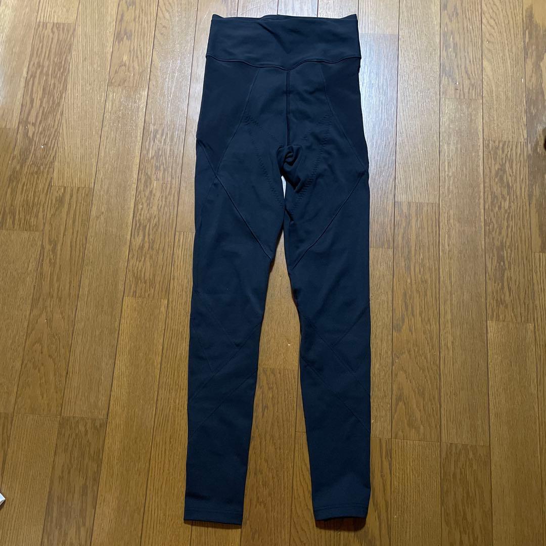 【美品】未使用　LAVA レギンス　トップスセット