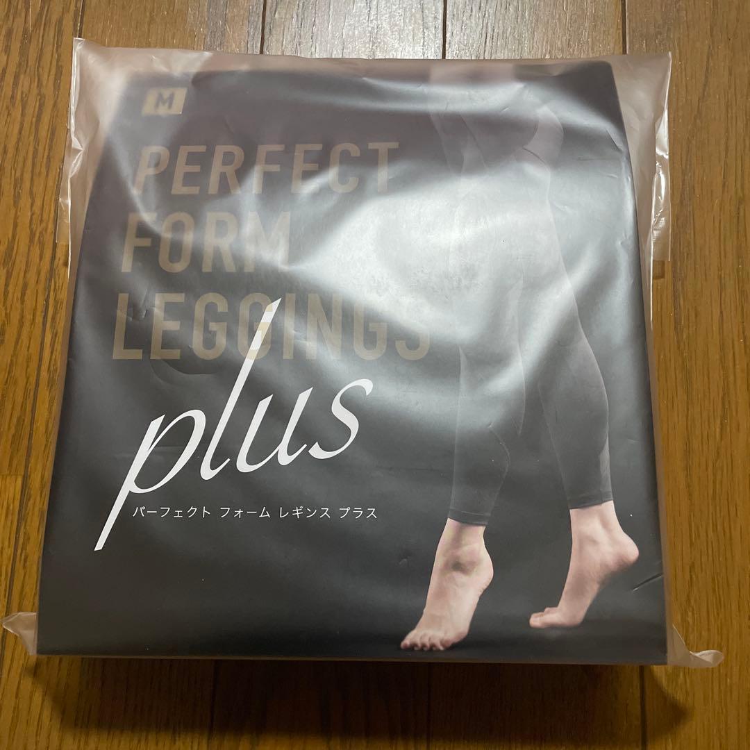 【美品】未使用　LAVA レギンス　トップスセット