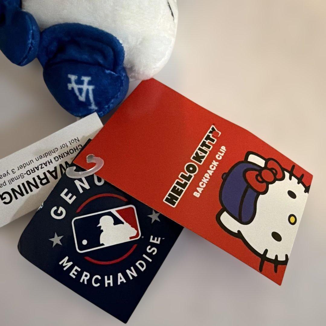 希少 レア Hello Kitty キーホルダー ドジャース 17番 大谷翔平