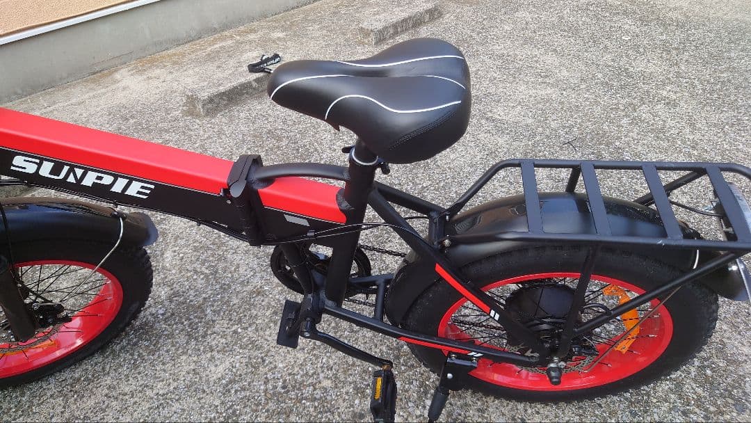 suipie 電動自転車 赤/黒 20インチタイヤ　フルアシスト自転車