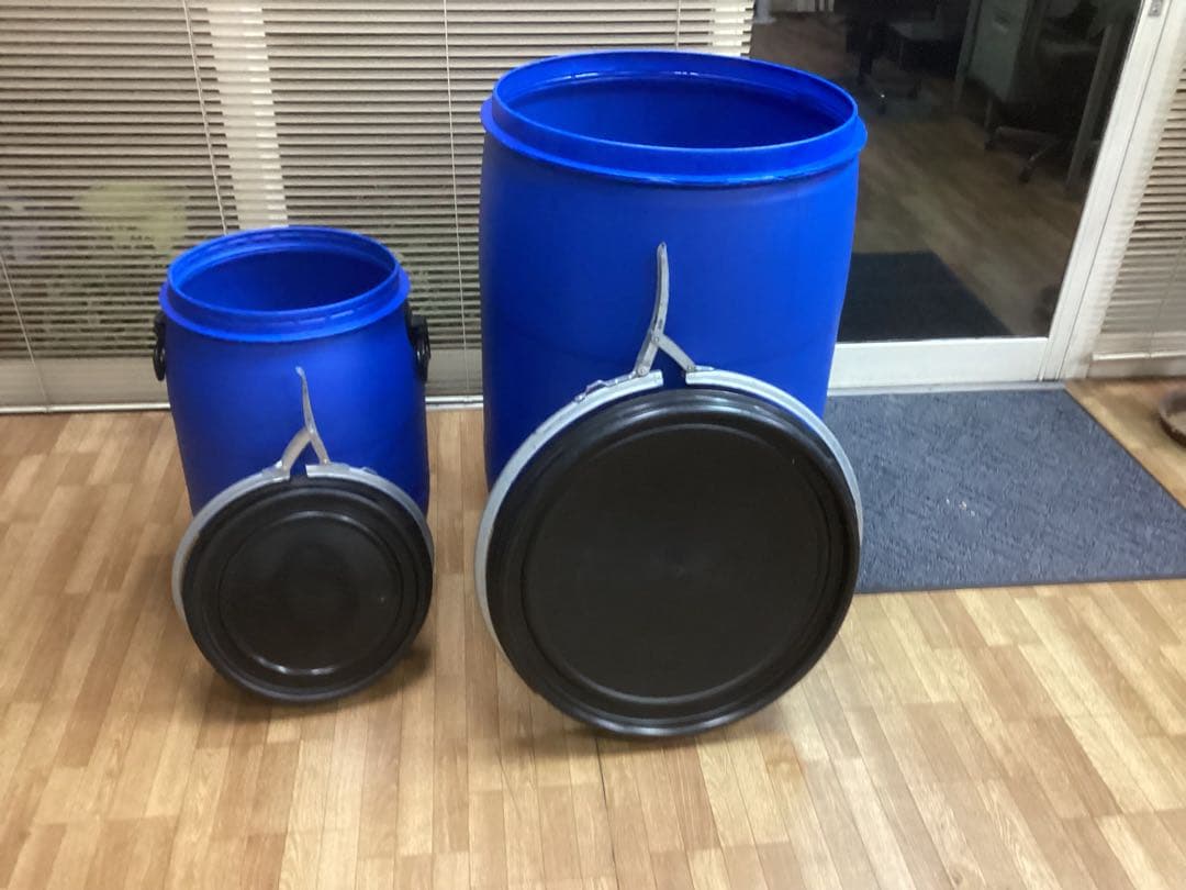 130プラスチックドラム　ポリタンク　オープンタイプ　200ℓ＋60ℓ 送料込み
