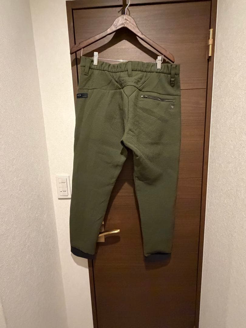 オークリーコモンスカルストレッチオリーブグリーンパンツ