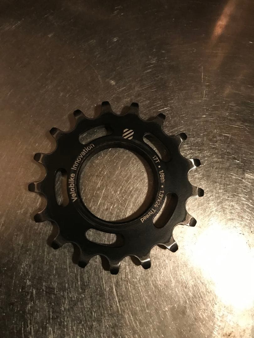 velobike コグ 17T 厚歯 2個　新品と 中古