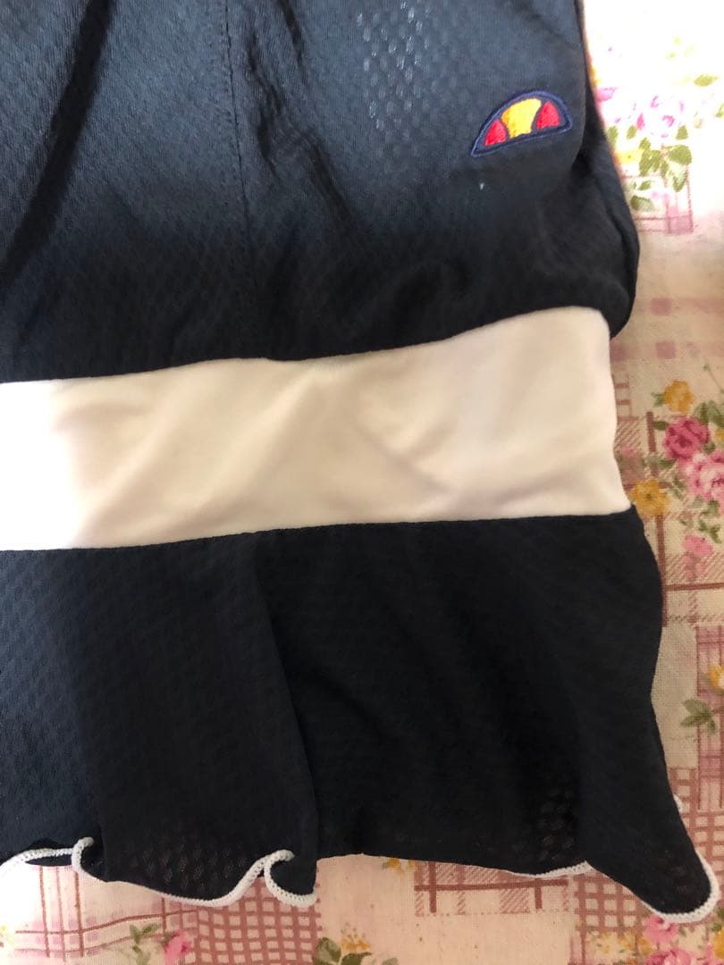 美品　エレッセ テニス　シャツ　ネイビー　L フリル