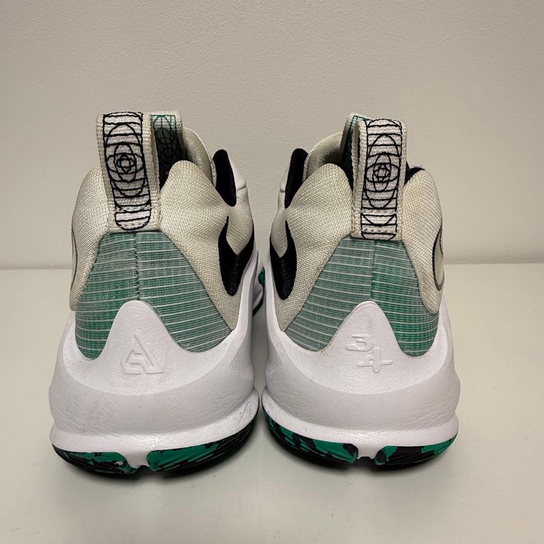 NIKE ZOOM FREAK 3 DA0694-101 ナイキフリーク3