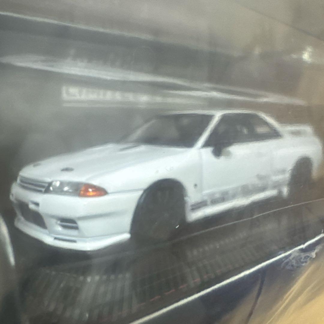 イグニッションモデル1/64 スカイラインGT-R VR32 BNR32