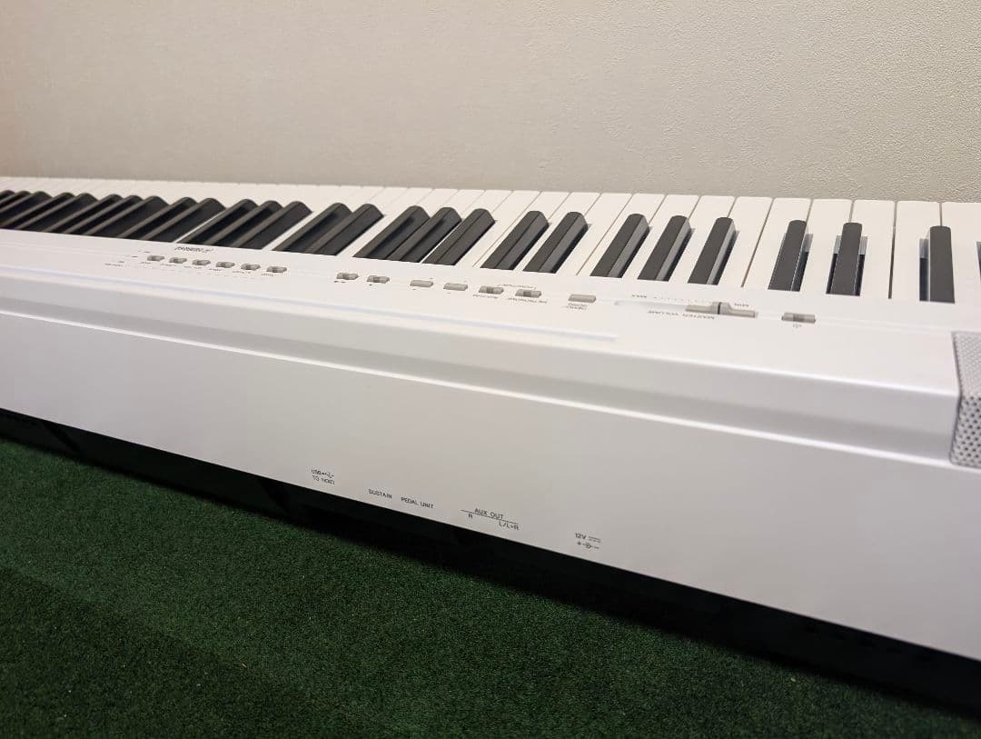 【美品】YAMAHA P-125H ホワイト 88鍵 電子ピアノ