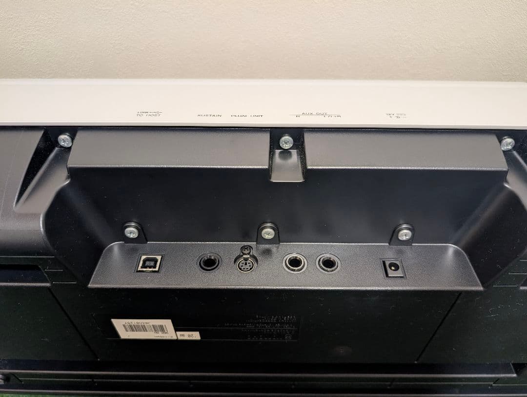 【美品】YAMAHA P-125H ホワイト 88鍵 電子ピアノ