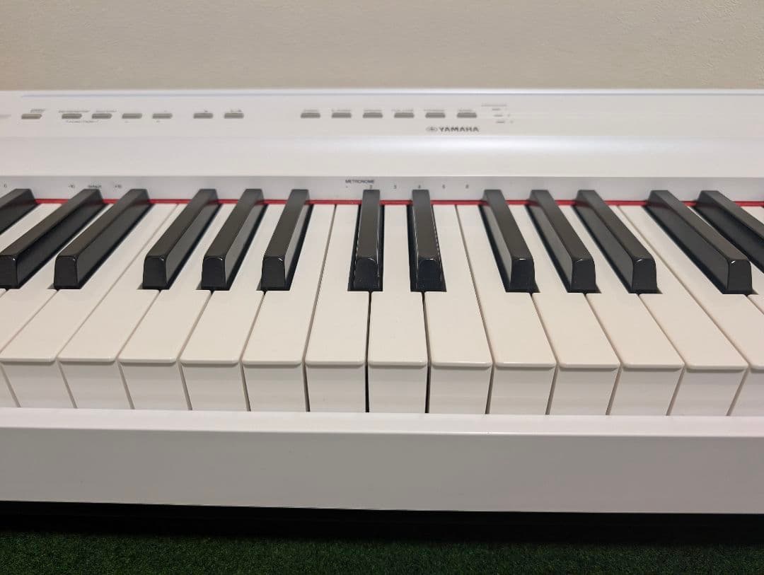 【美品】YAMAHA P-125H ホワイト 88鍵 電子ピアノ