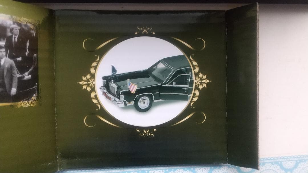 ミニカー 1972 Lincoln Continental Reagan Car 1:24