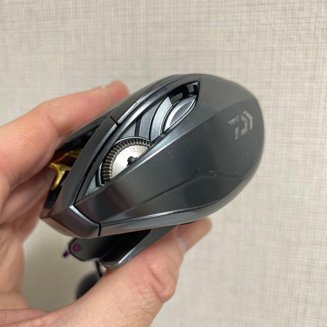 17スティーズA TW XH　ベイトリール　ジリオン　タトゥーラ