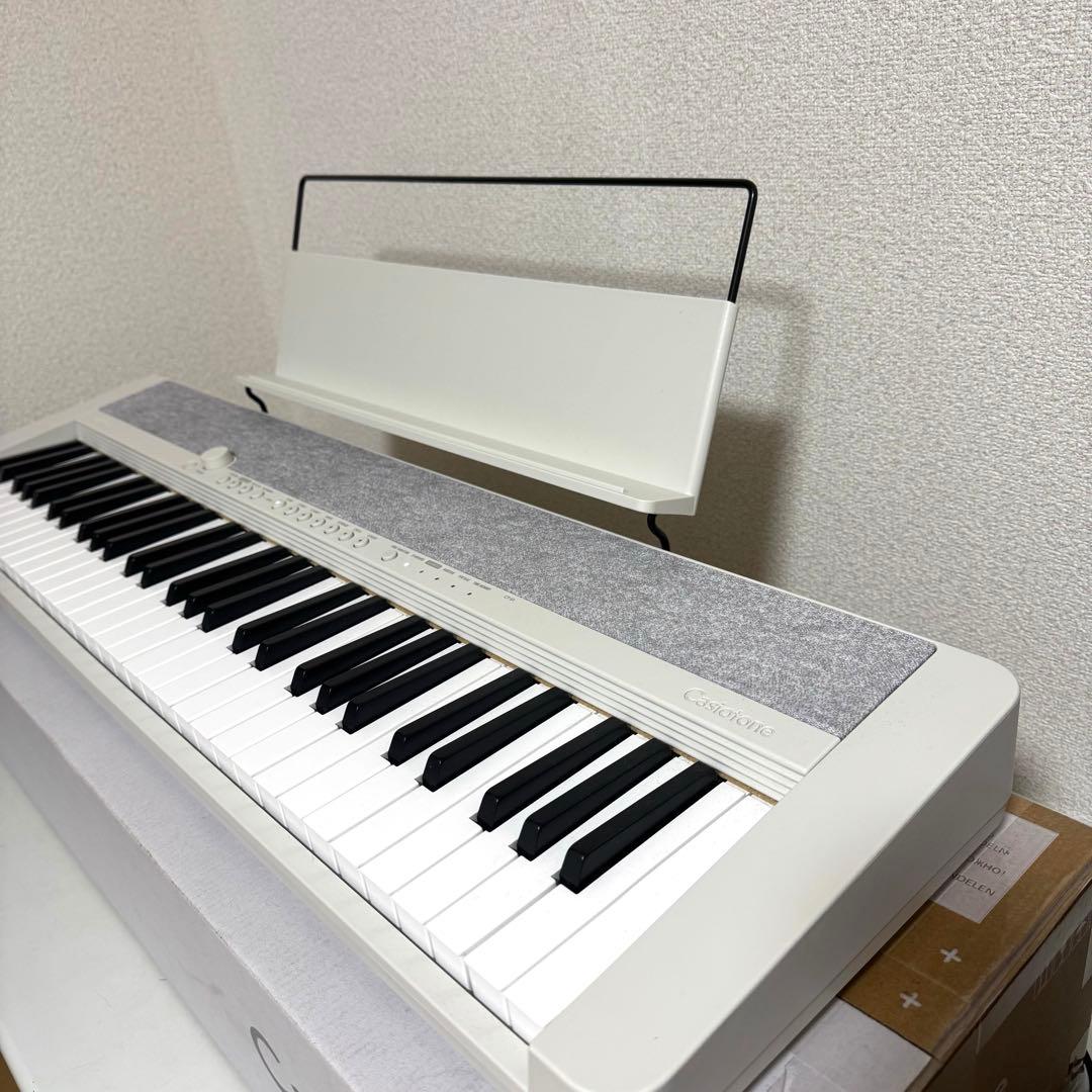 25年製 カシオ CASIO キーボード 61鍵盤 CT-S1 WE