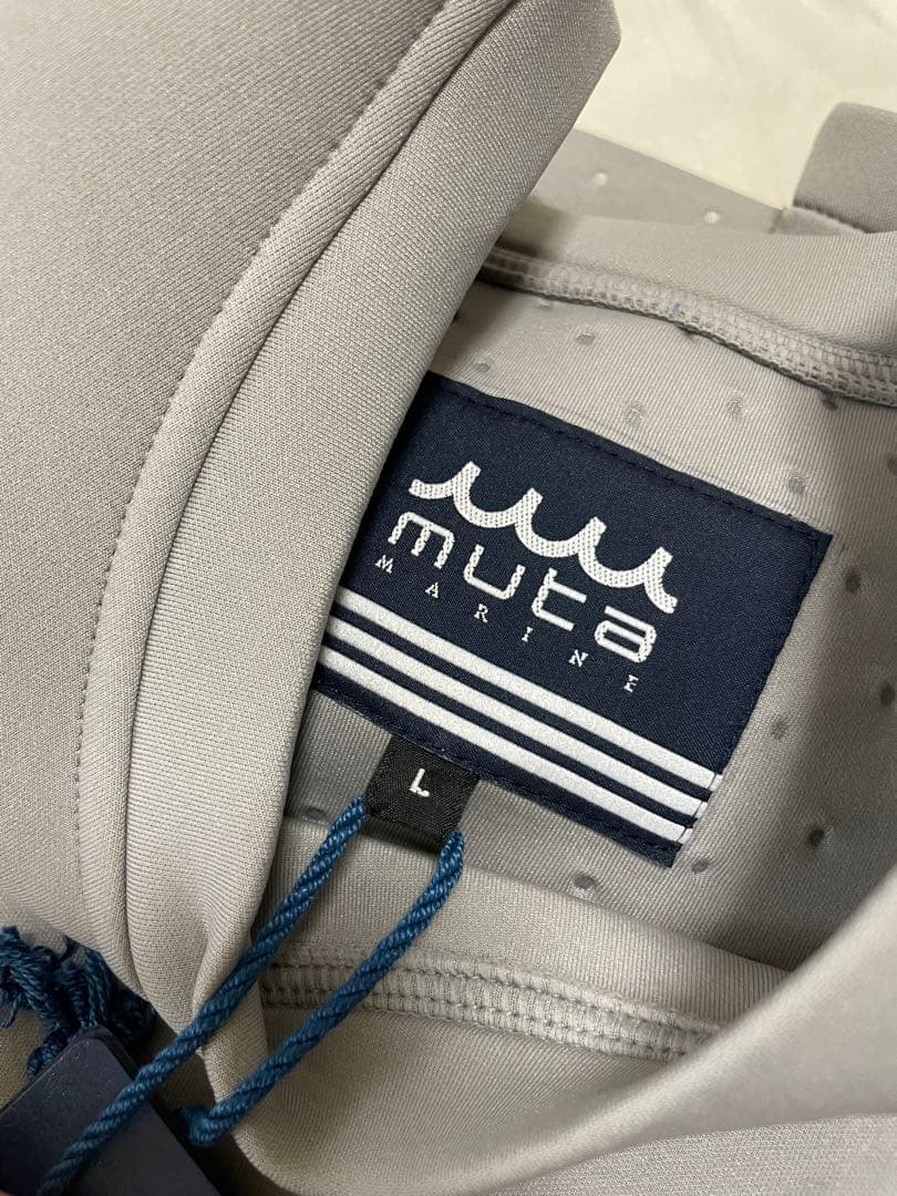 muta グレー トレーナー 新品タグ付き