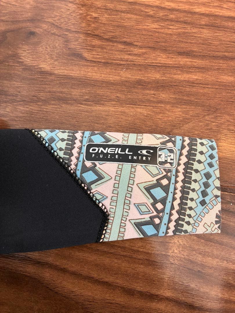 【新品タグ付き】O’NEILL オニール レディース デザインウェットスーツ