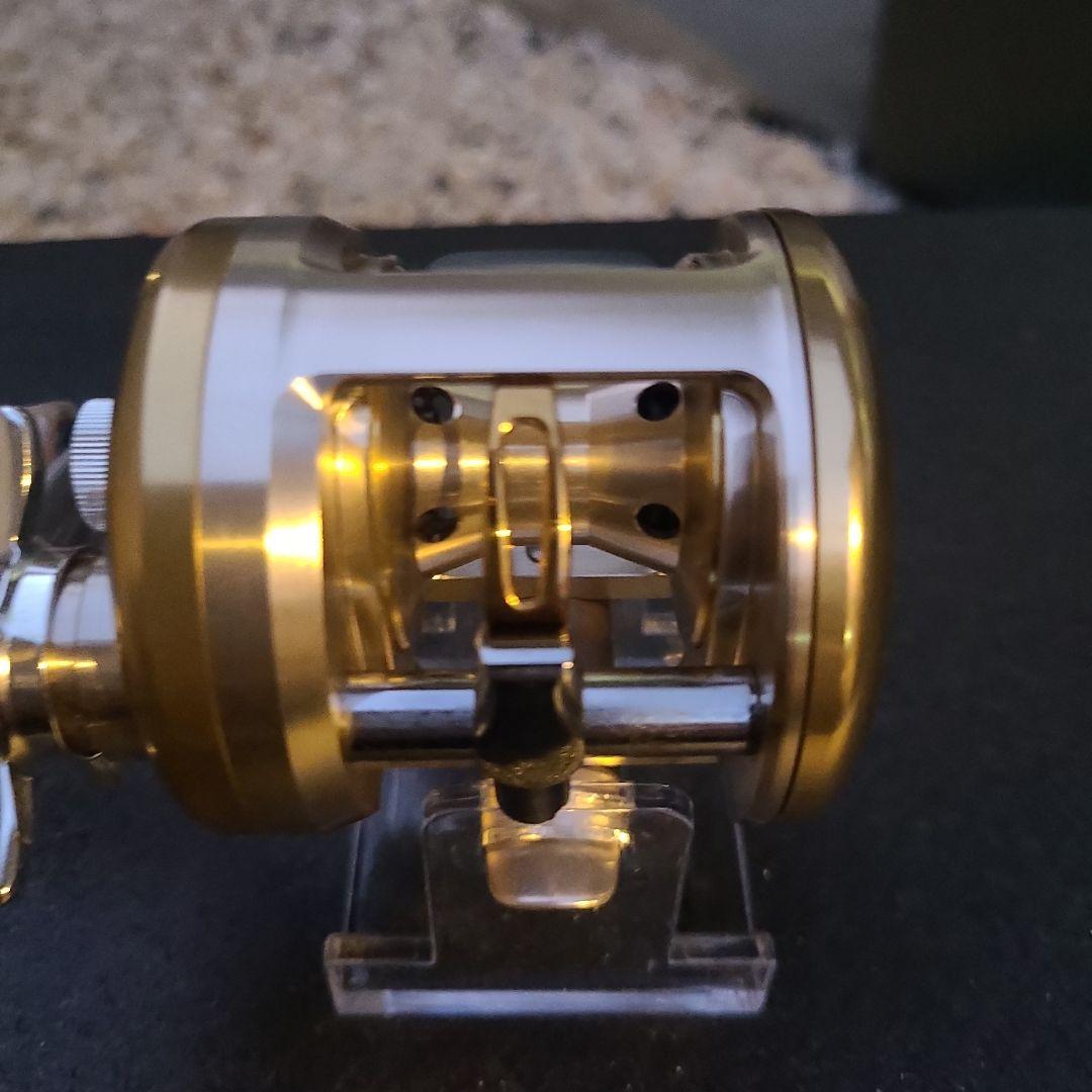Daiwa CV-Z253 ベイトリール 新品未使用 デッドストック品