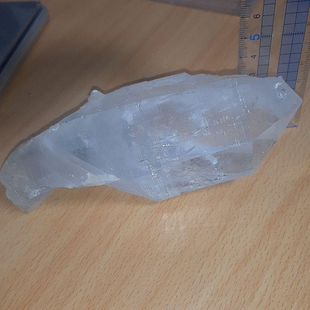 マニハール産　水晶　ポイント　高品質　おすすめ