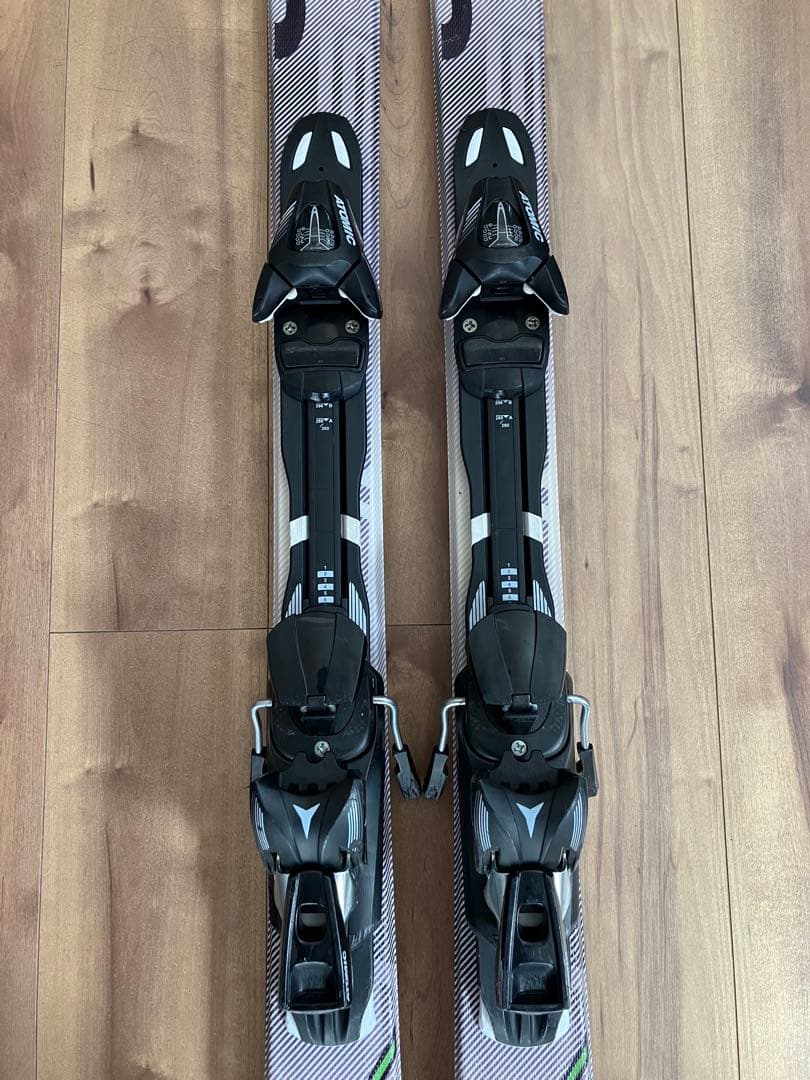 スキー板　ATOMIC 157cm