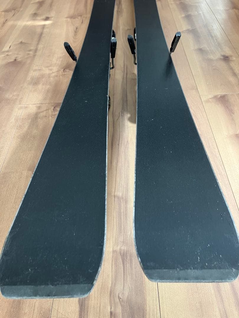 スキー板　ATOMIC 157cm