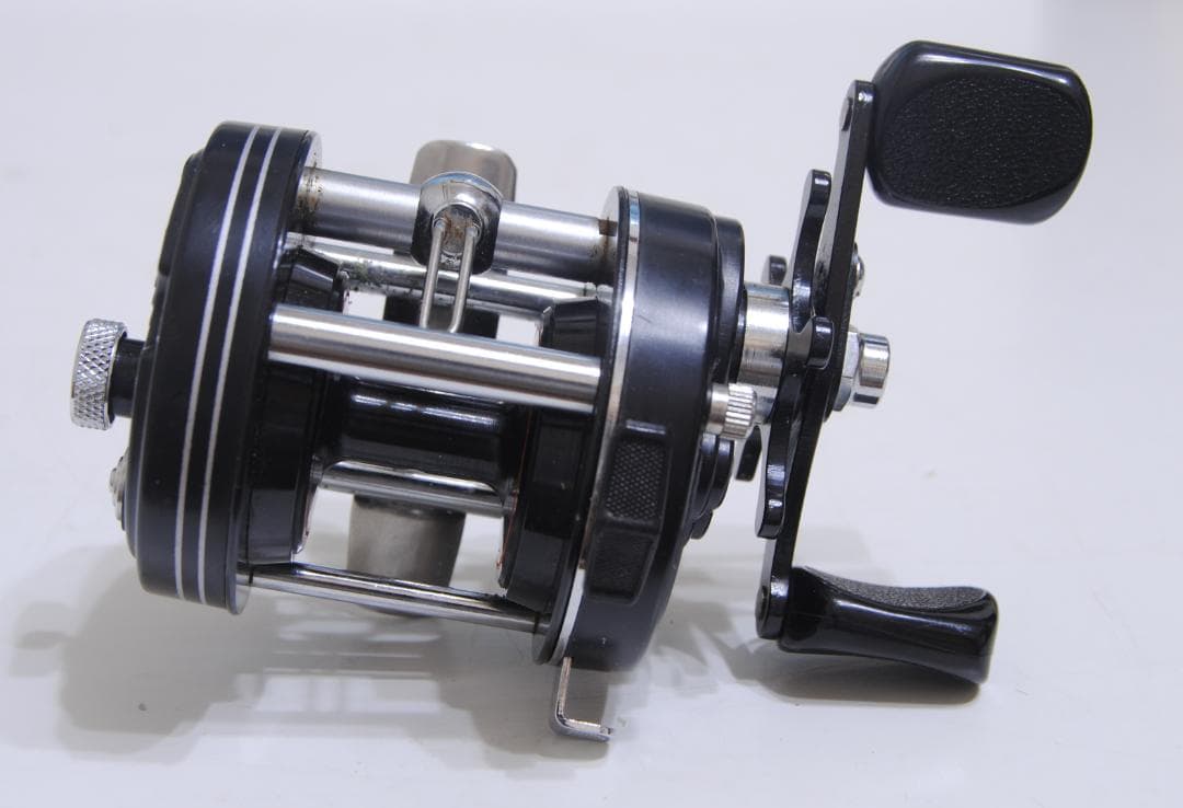ダイワ ミリオネア GS3000C ベイト リール