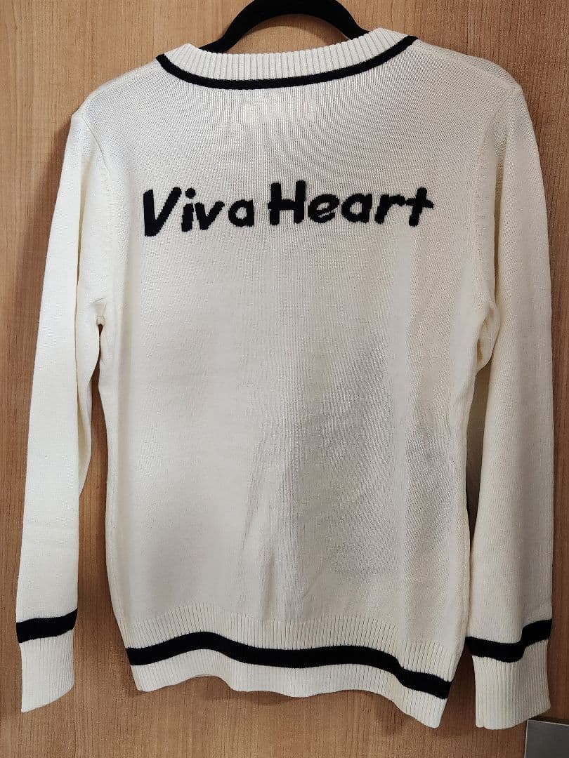 「新品」VIVA HEART アイボリー Vネックセーター 42