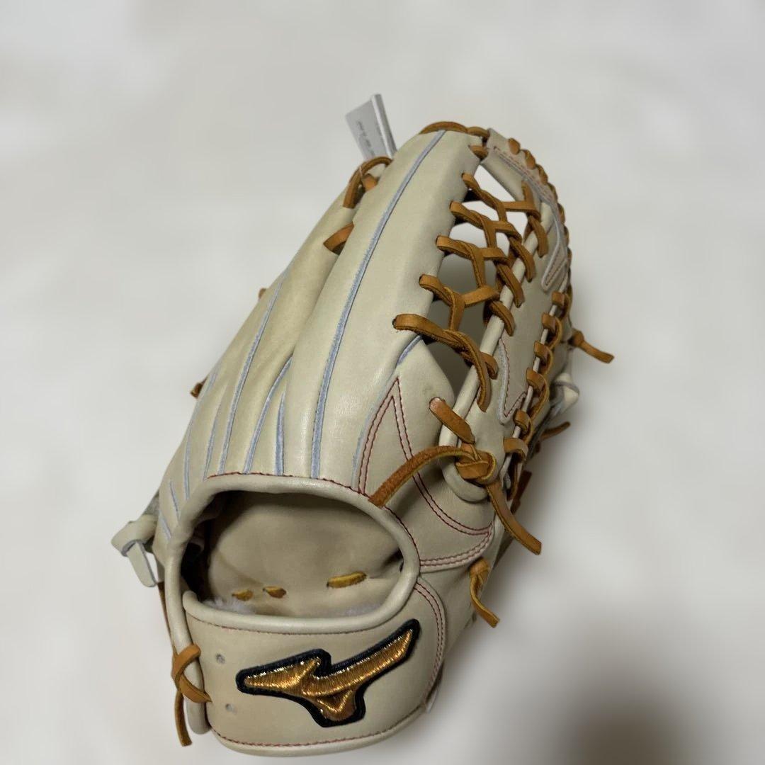 週末限定定価税込47300円！ミズノプロ　クラシック　軟式外野手用　新品未使用