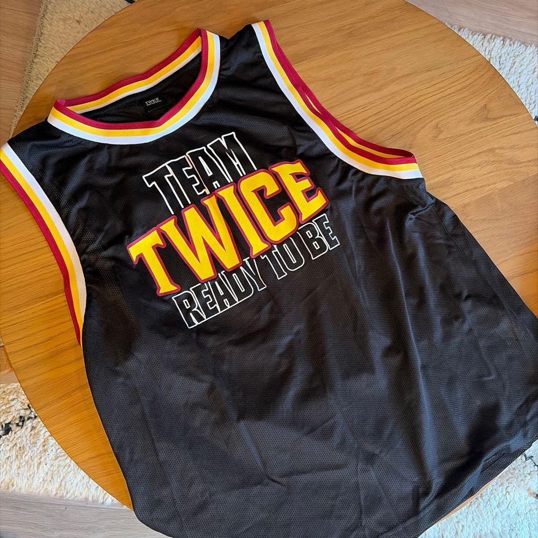美品　即購入◎ NAYEON 09 タンクトップ TEAM TWICE