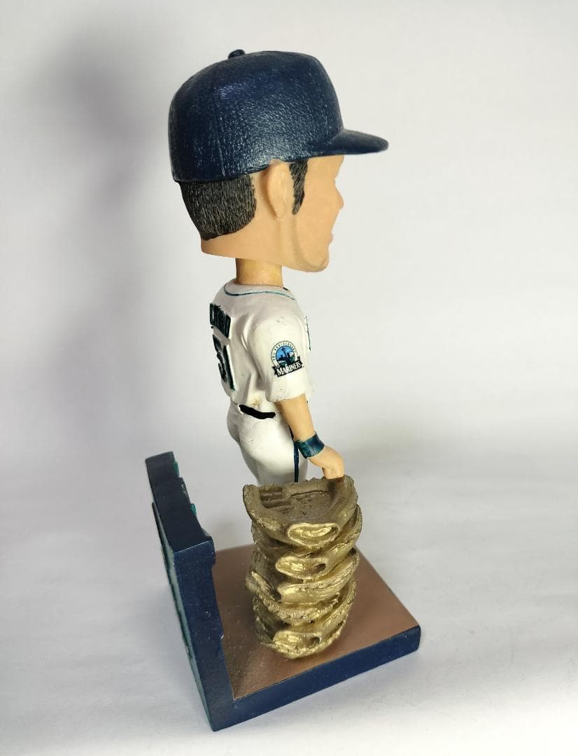 イチロー／”ゴールドグラブ賞” ボブルヘッド人形 (シアトル・マリナーズ）