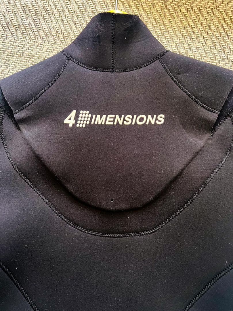 4DIMENSIONS ウェットスーツ シーガル　3ミリ2ミリ黒
