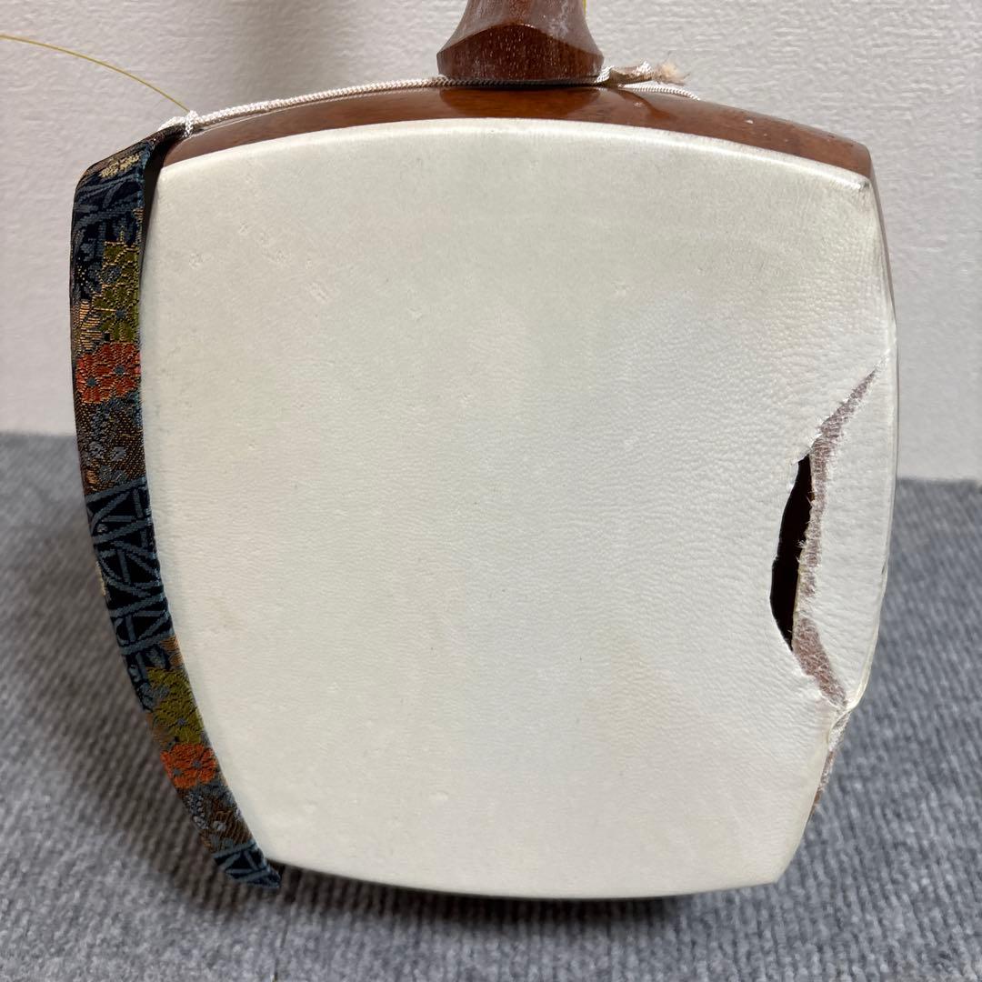 三味線 中棹 人工皮 丸打胴 破れ有 和楽器