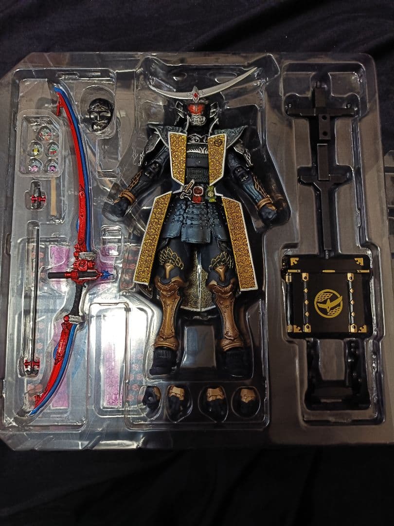 S.I.C.　仮面ライダー鎧武　ジンバーレモンアームズ　sic フィギュア