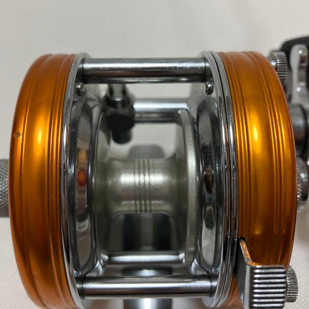 《希少》アブガルシア アンバサダー 4500C サンセットオレンジ ベイトリール