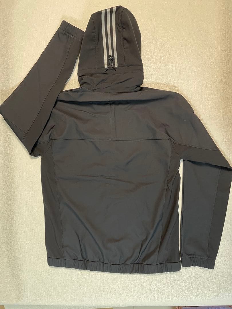 adidas ブラック ジャケット Mサイズ IEH98