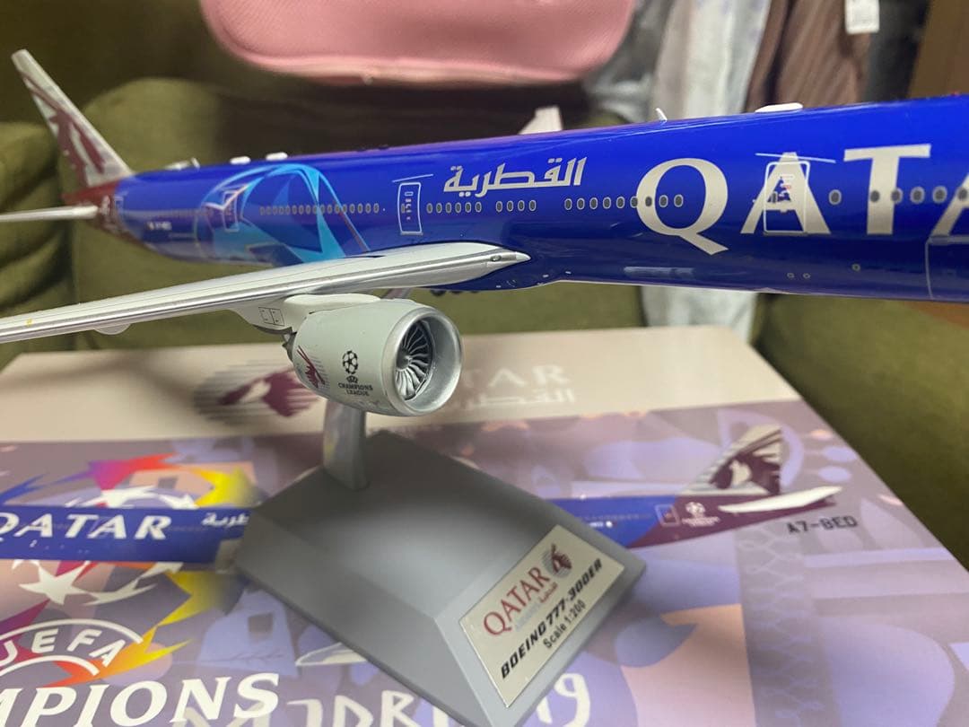 航空機・ヘリコプター QatarBoeing777-300E Champions League