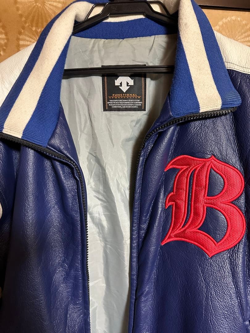 DESCENTE 中綿グランドコート レザー風　Lサイズ　グラコン