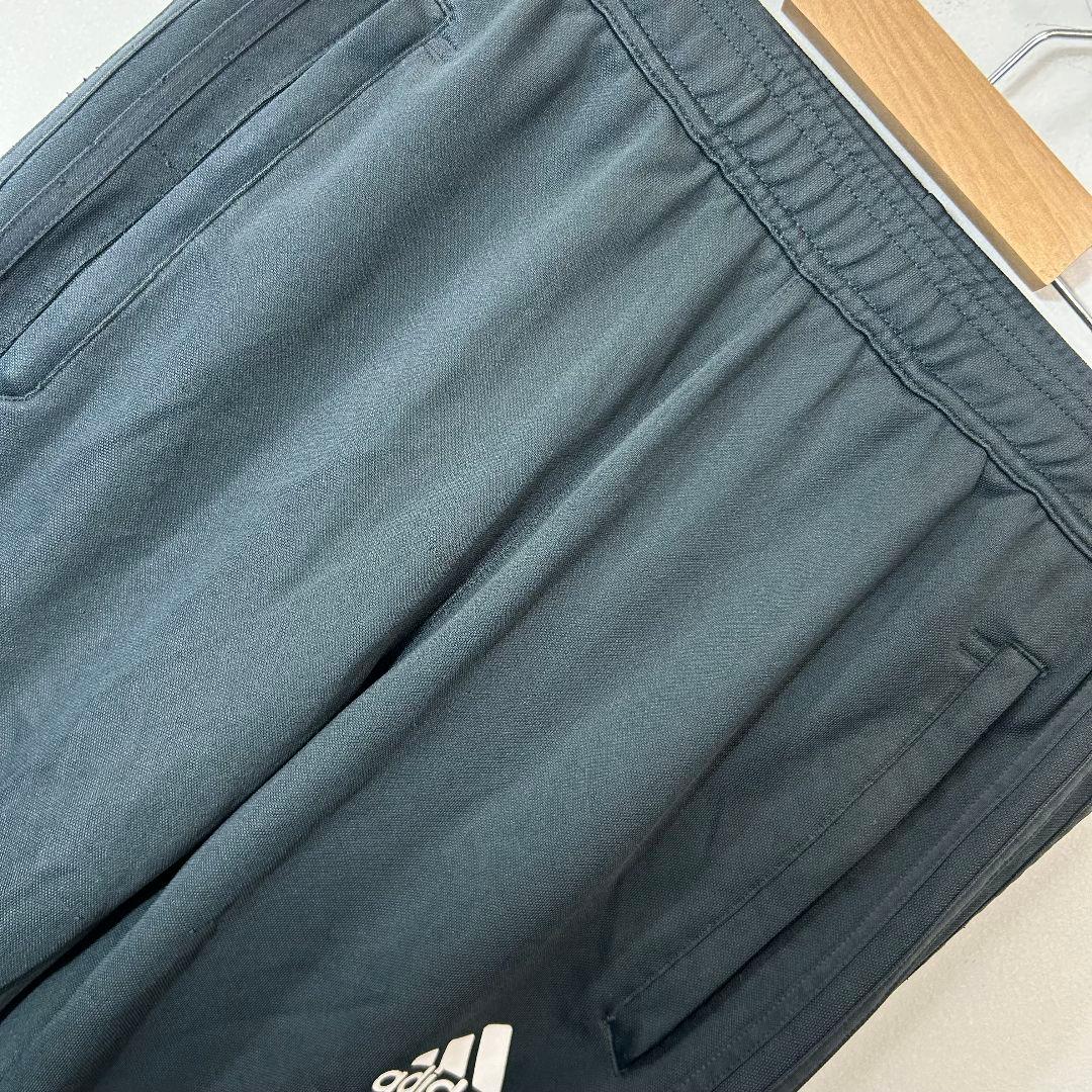 adidas 黒 ジャージパンツ