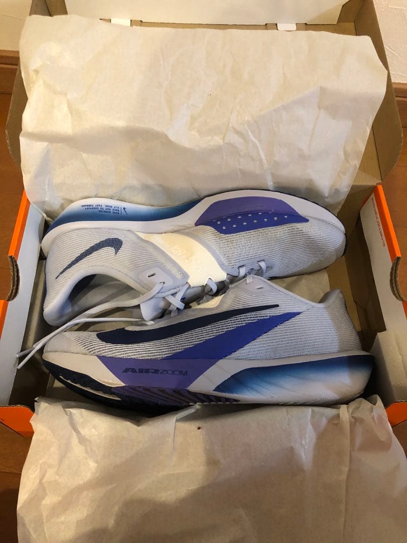 NIKE ライバルフライ4 27.5cm