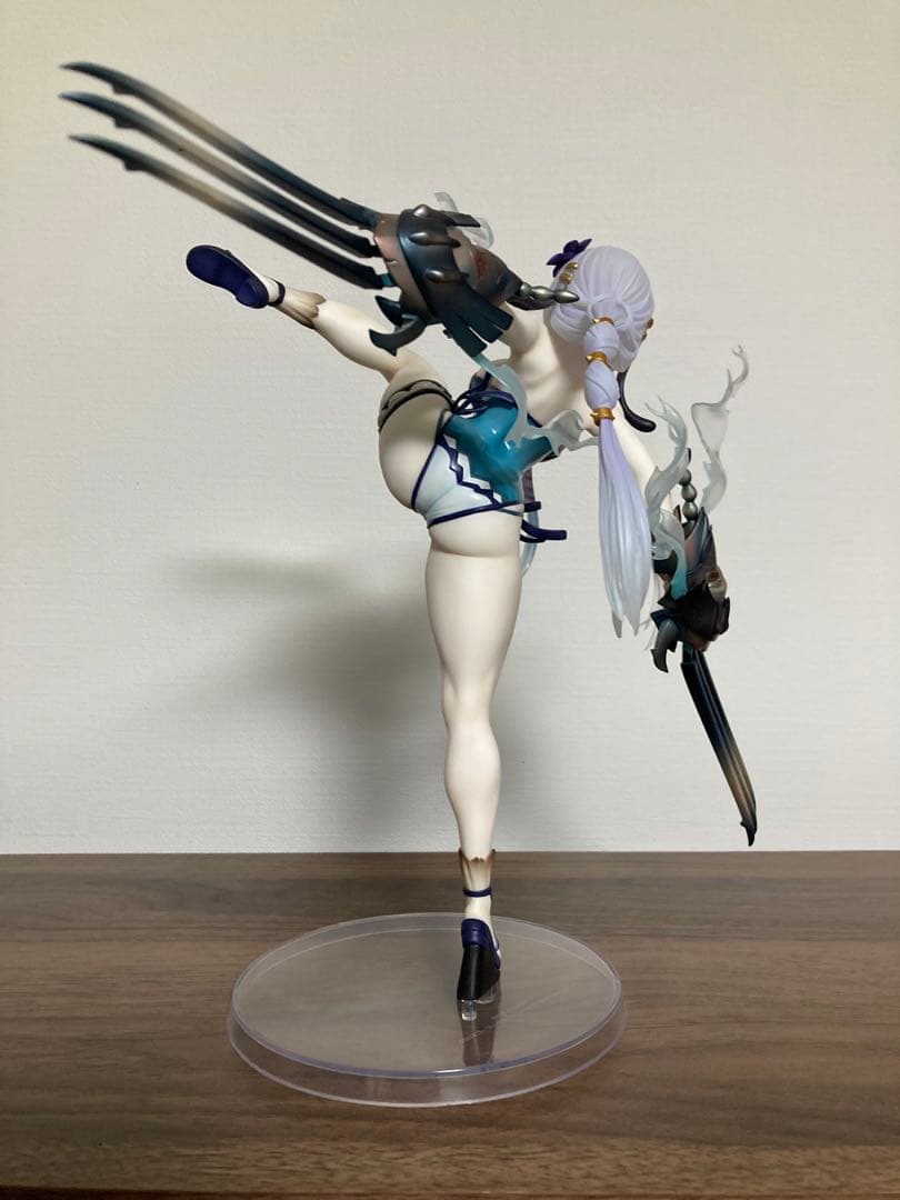リラ 水着Ver. 1/7 フィギュア