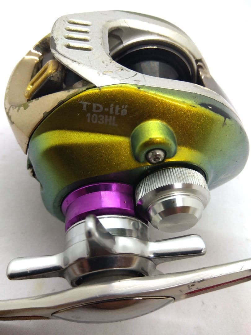ダイワ メガバス TD-ito 103HL 左ハンドルベイトリール 中古品